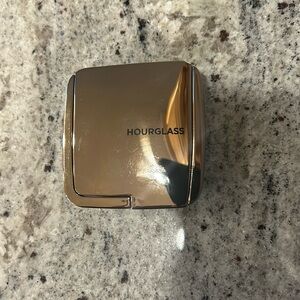 Hourglass ambient strobe lighting blush